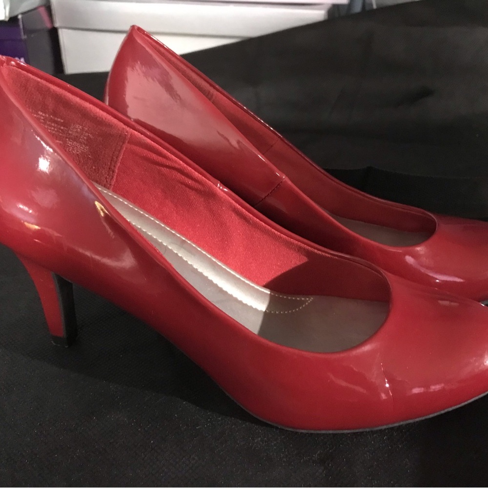Elegant Red Women's Heels